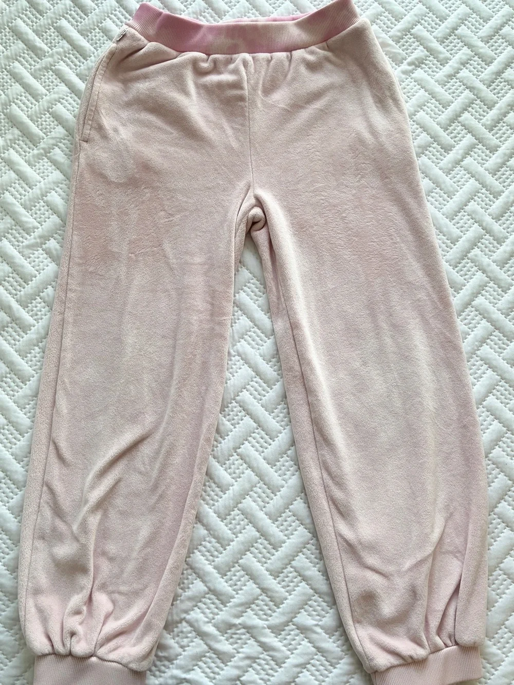 Levis light pink